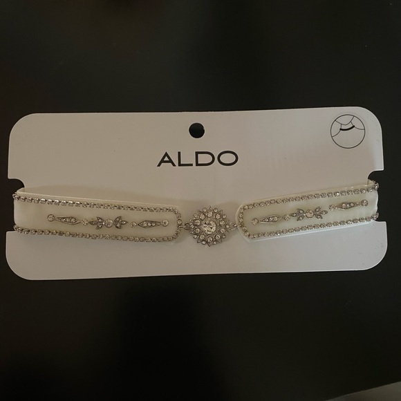 White Aldo Choker Necklace - Picture 2 of 3
